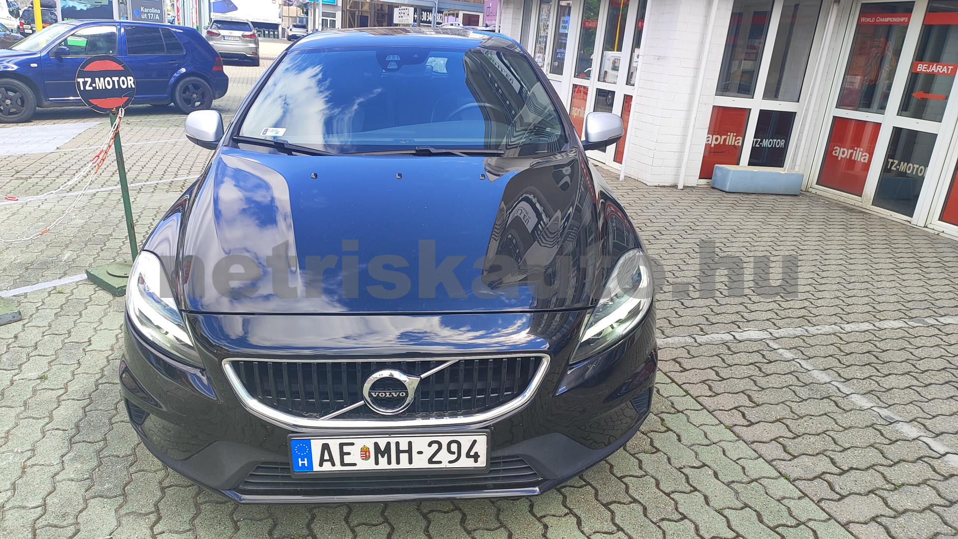 VOLVO V40 2.0 D [D3] R-Design Geartronic személygépkocsi - 1969cm3 Diesel 121501 3/12