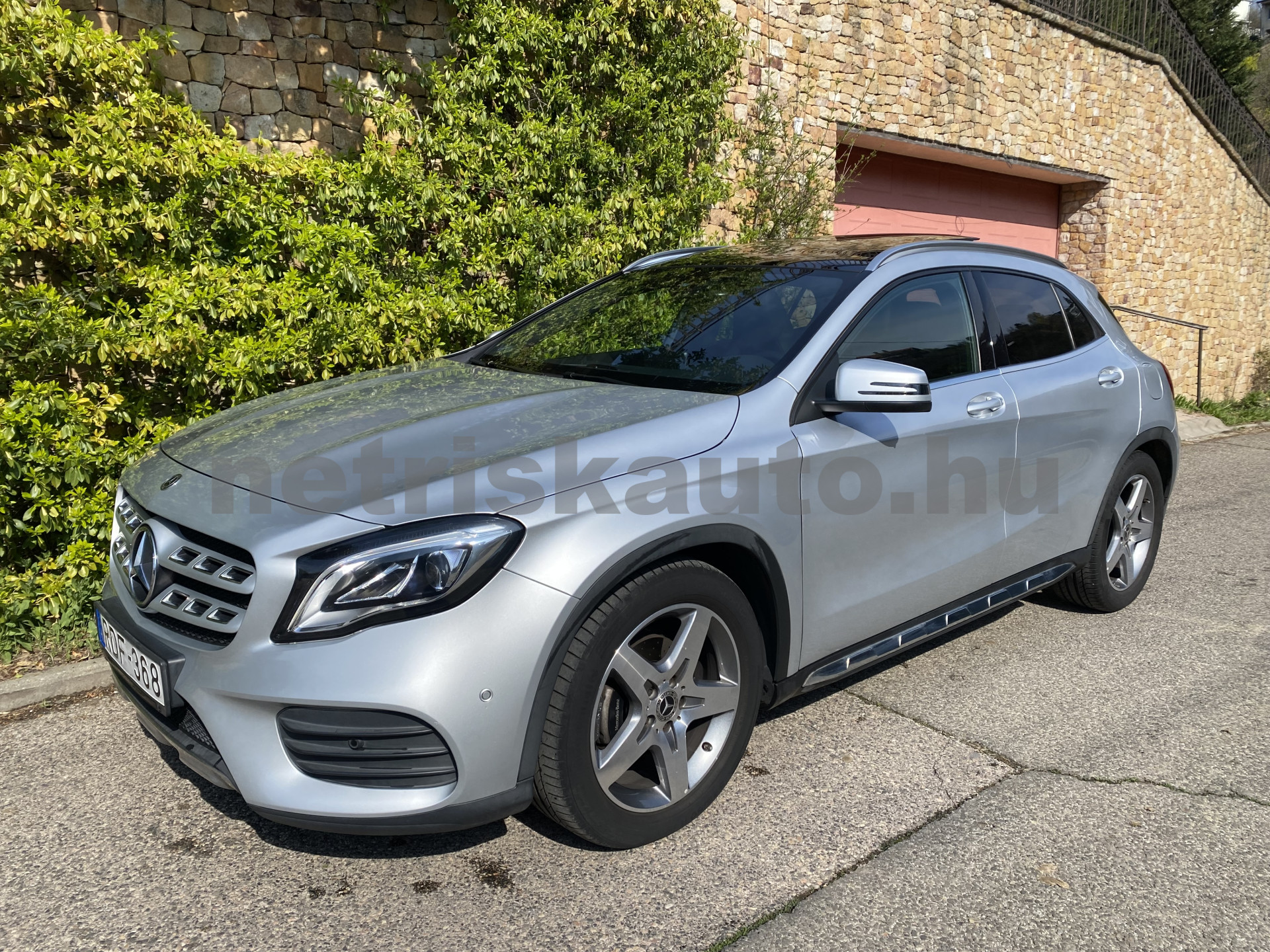 MERCEDES-BENZ GLA-osztály GLA 200 d AMG Sport 7G-DCT személygépkocsi - 2143cm3 Diesel 121428 11/12