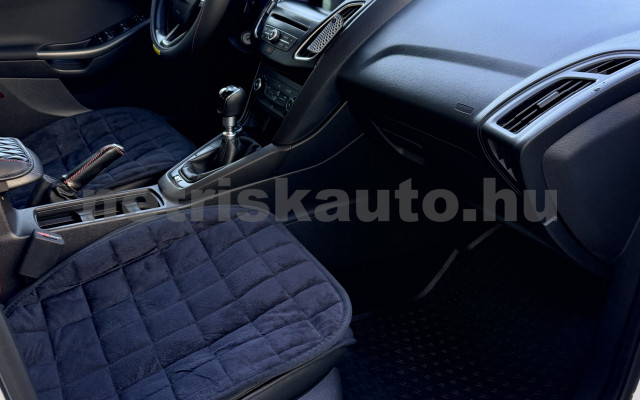 FORD Focus 1.5 TDCI Trend személygépkocsi - 1499cm3 Diesel 121330 7/10