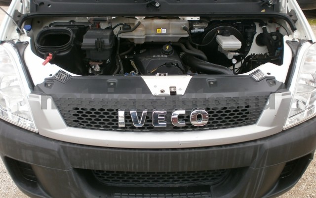 IVECO 35 35 C 13 D 3450 tehergépkocsi 3,5t össztömegig - 2286cm3 Diesel 111538 6/10