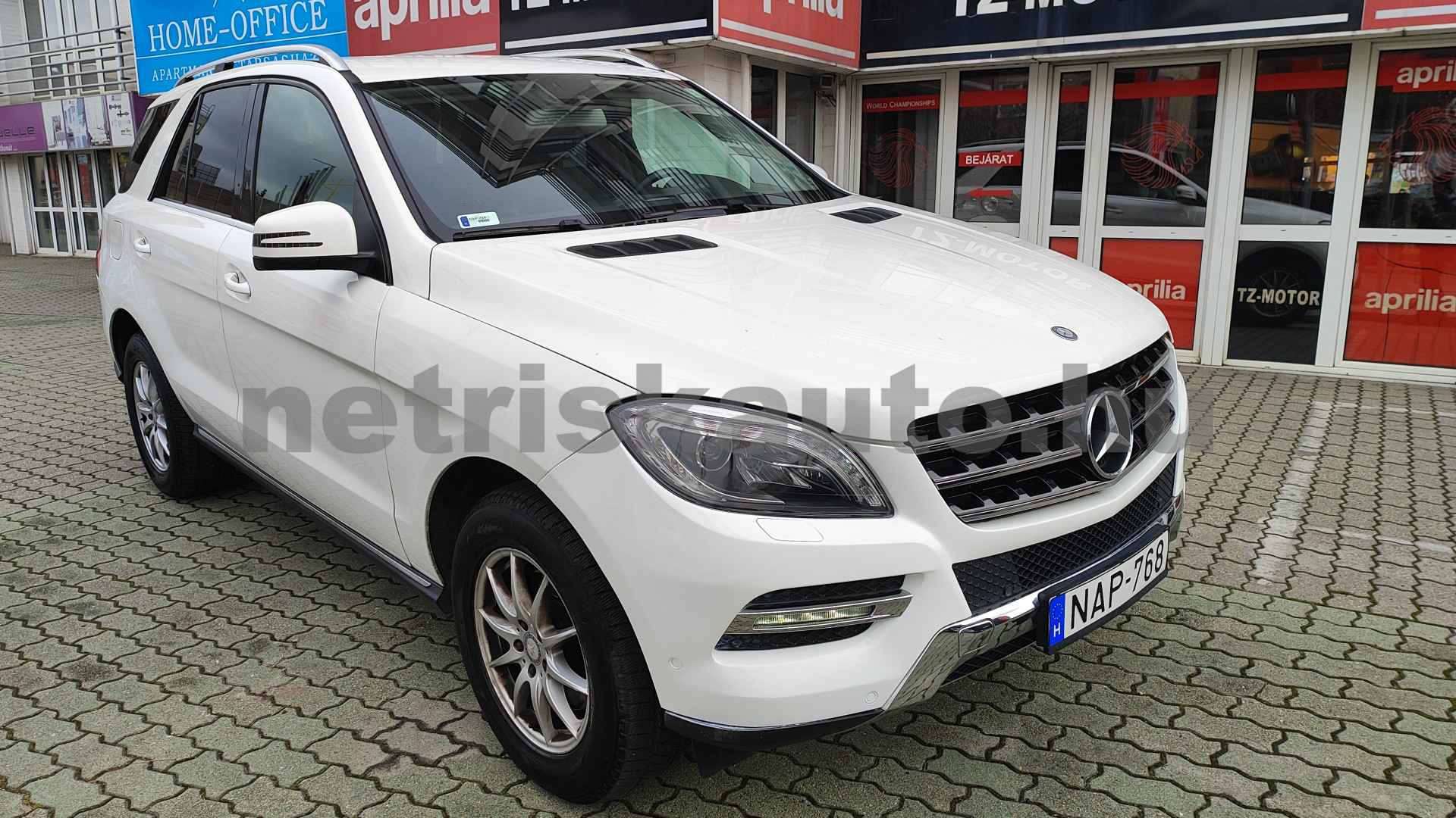 MERCEDES-BENZ M-osztály ML 350 BlueTEC Aut. személygépkocsi - 2987cm3 Diesel 121392 1/12