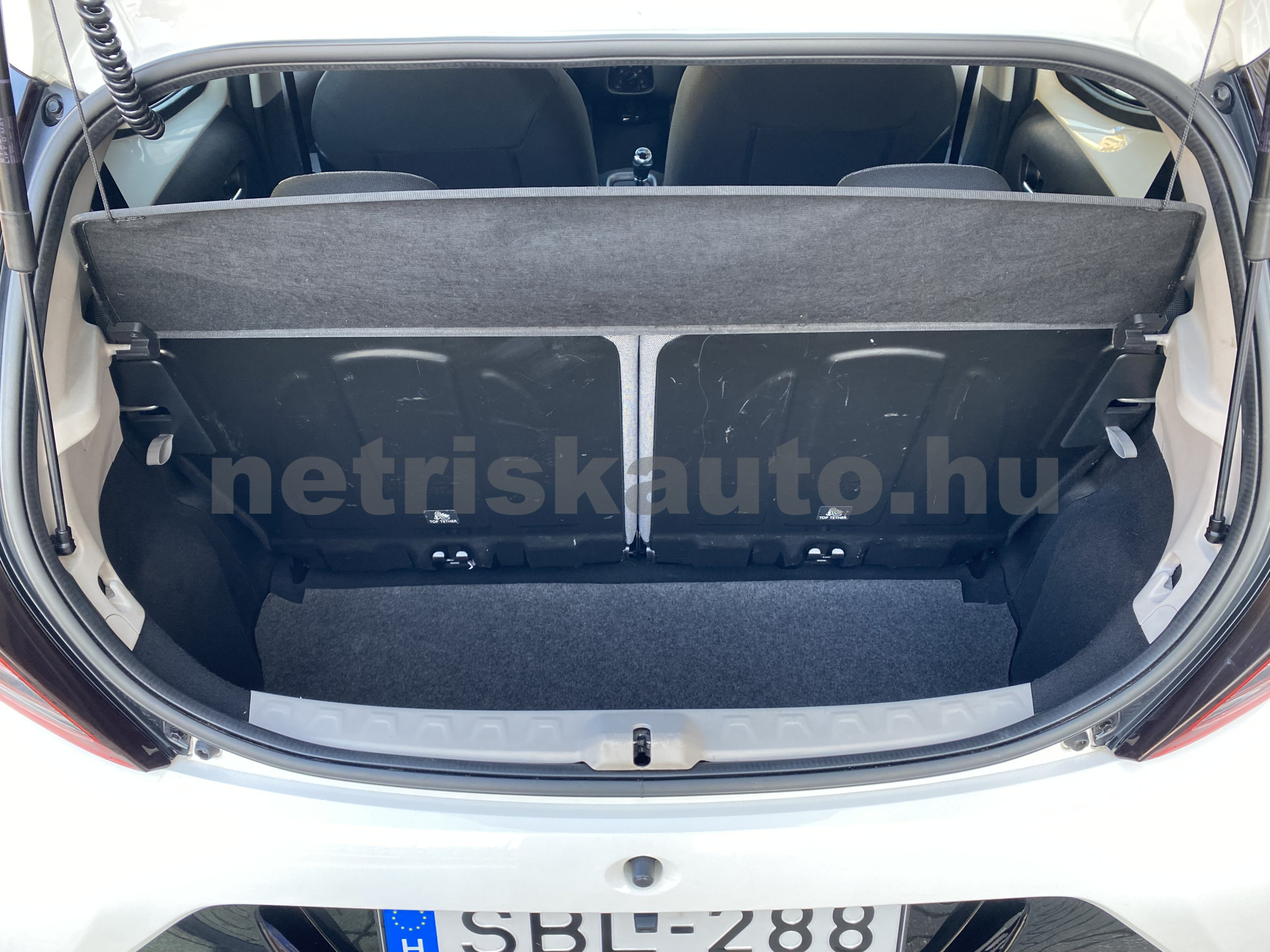 TOYOTA Aygo 1.0 x-play x-shift személygépkocsi - 998cm3 Benzin 121626 10/12