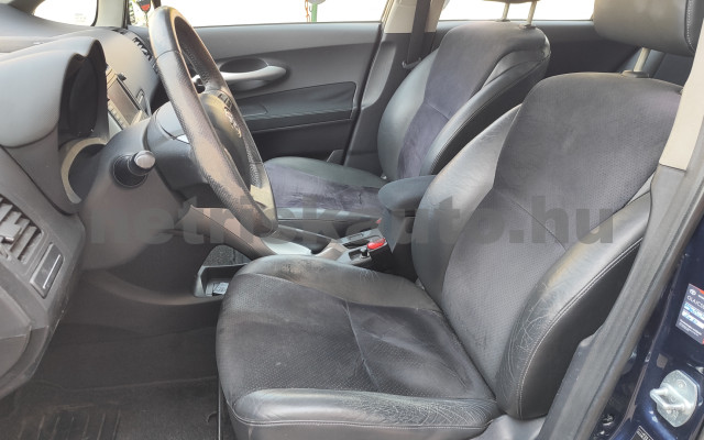 TOYOTA Auris 1.8 HSD Sol Navi Aut. személygépkocsi - 1798cm3 Hybrid 121524 5/12