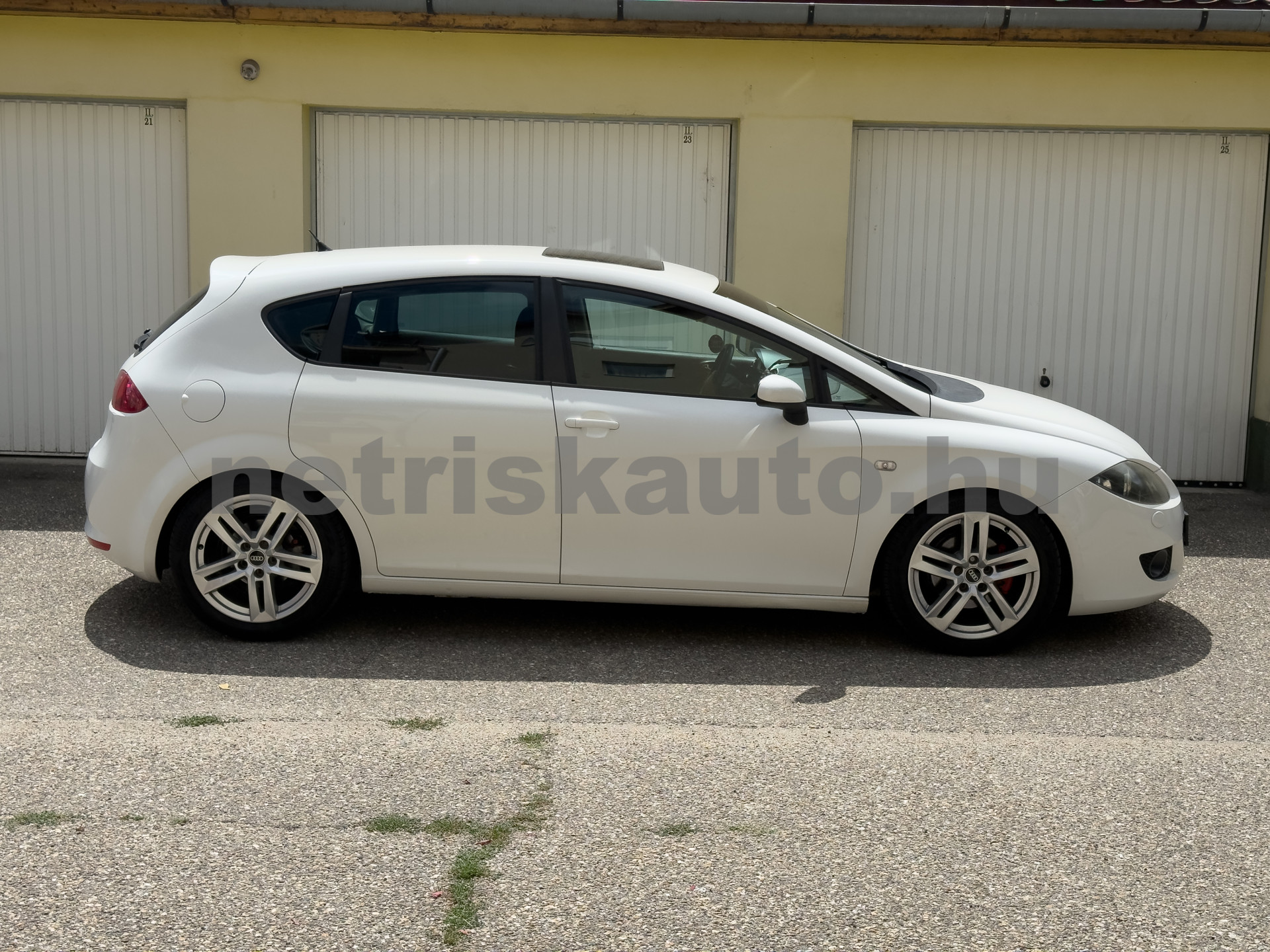 SEAT Leon 1.4 TSI White Edition személygépkocsi - 1390cm3 Benzin 121540 5/8