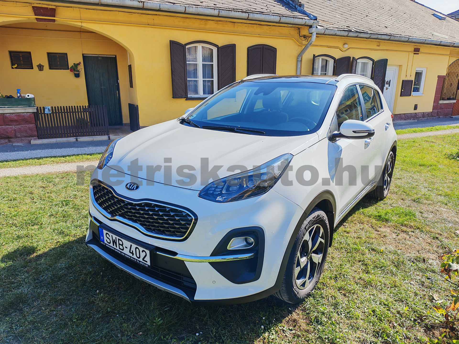 KIA Sportage 1.6 GDI Gold MY21 személygépkocsi - 1591cm3 Benzin 121316 1/12