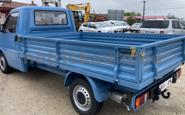VW Transporter 1.9 7DE 1H2 F tehergépkocsi 3,5t össztömegig - 1896cm3 Diesel 120207 3/8