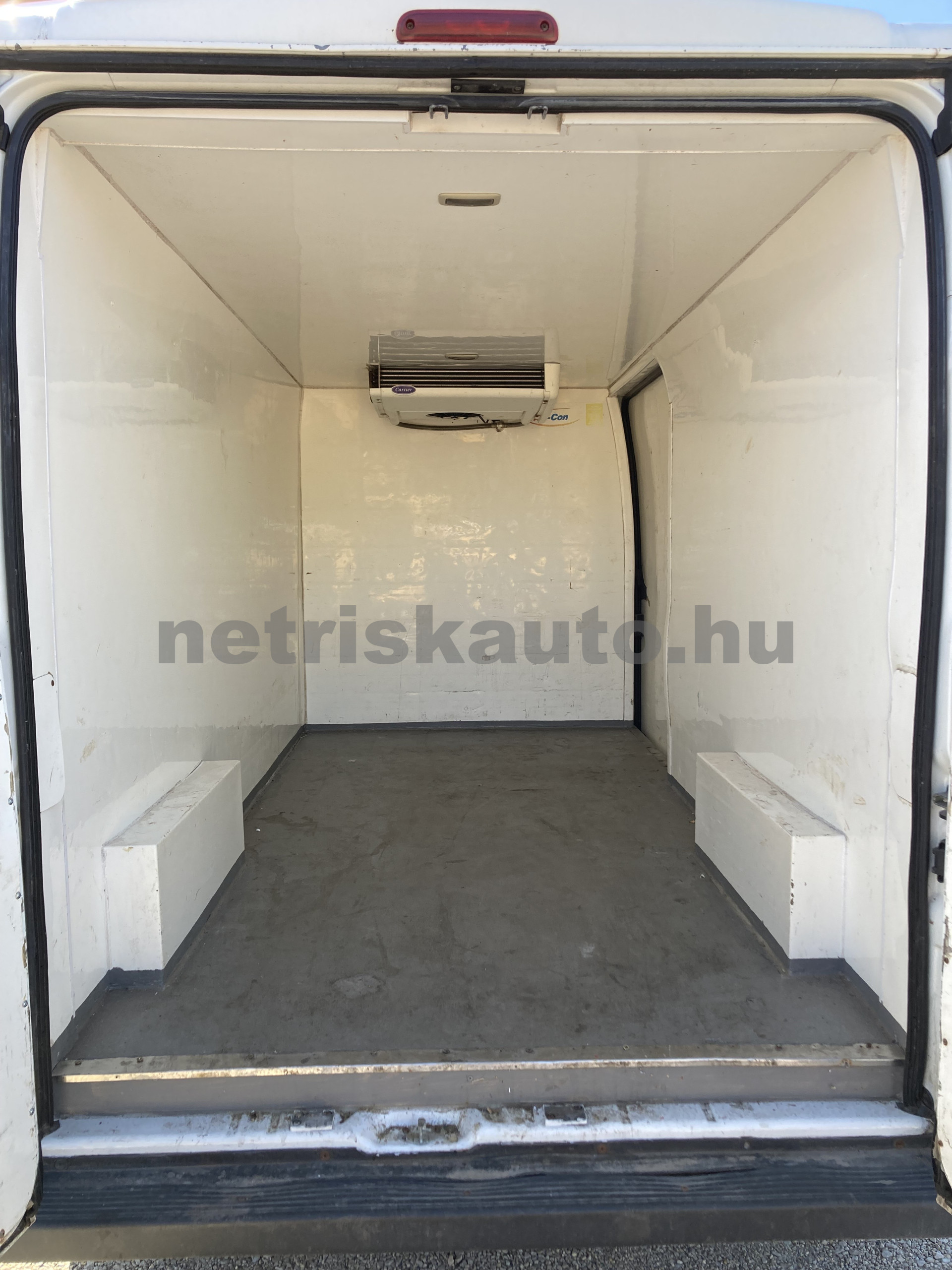 PEUGEOT Boxer 2.2 HDi 350 FT L3H2 Access tehergépkocsi 3,5t össztömegig - 2198cm3 Diesel 121563 5/9