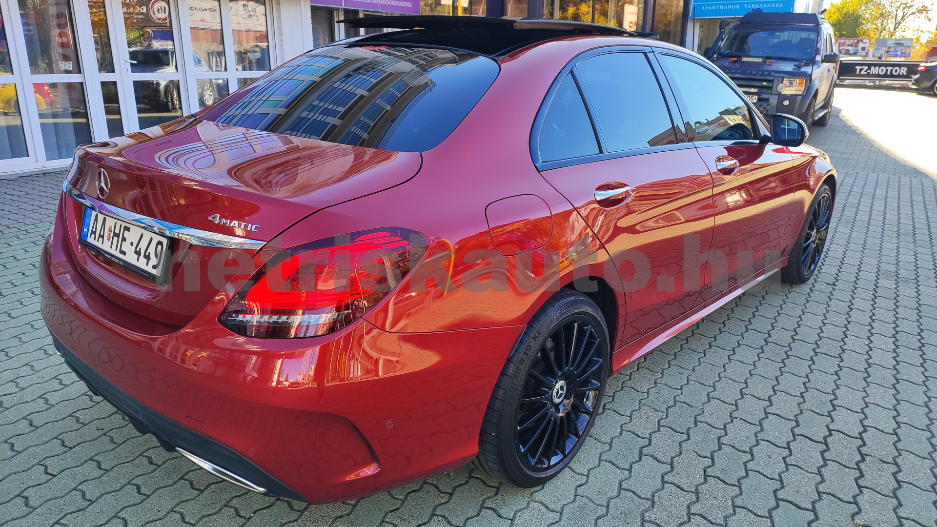 MERCEDES-BENZ C-osztály C 200 4Matic EQ Boost 9G-TRONIC személygépkocsi - 1497cm3 Hybrid 121304 12/12