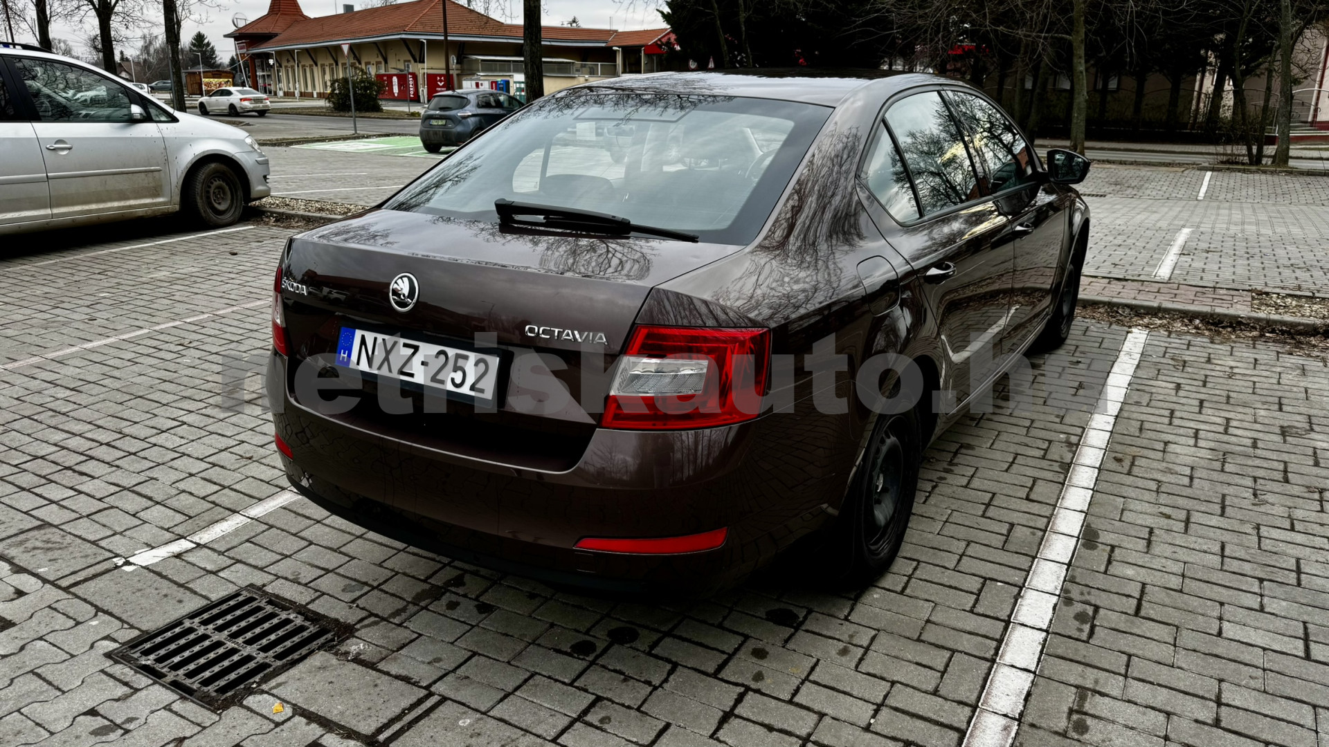SKODA Octavia 1.6 CR TDI Style személygépkocsi - 1598cm3 Diesel 121391 4/8