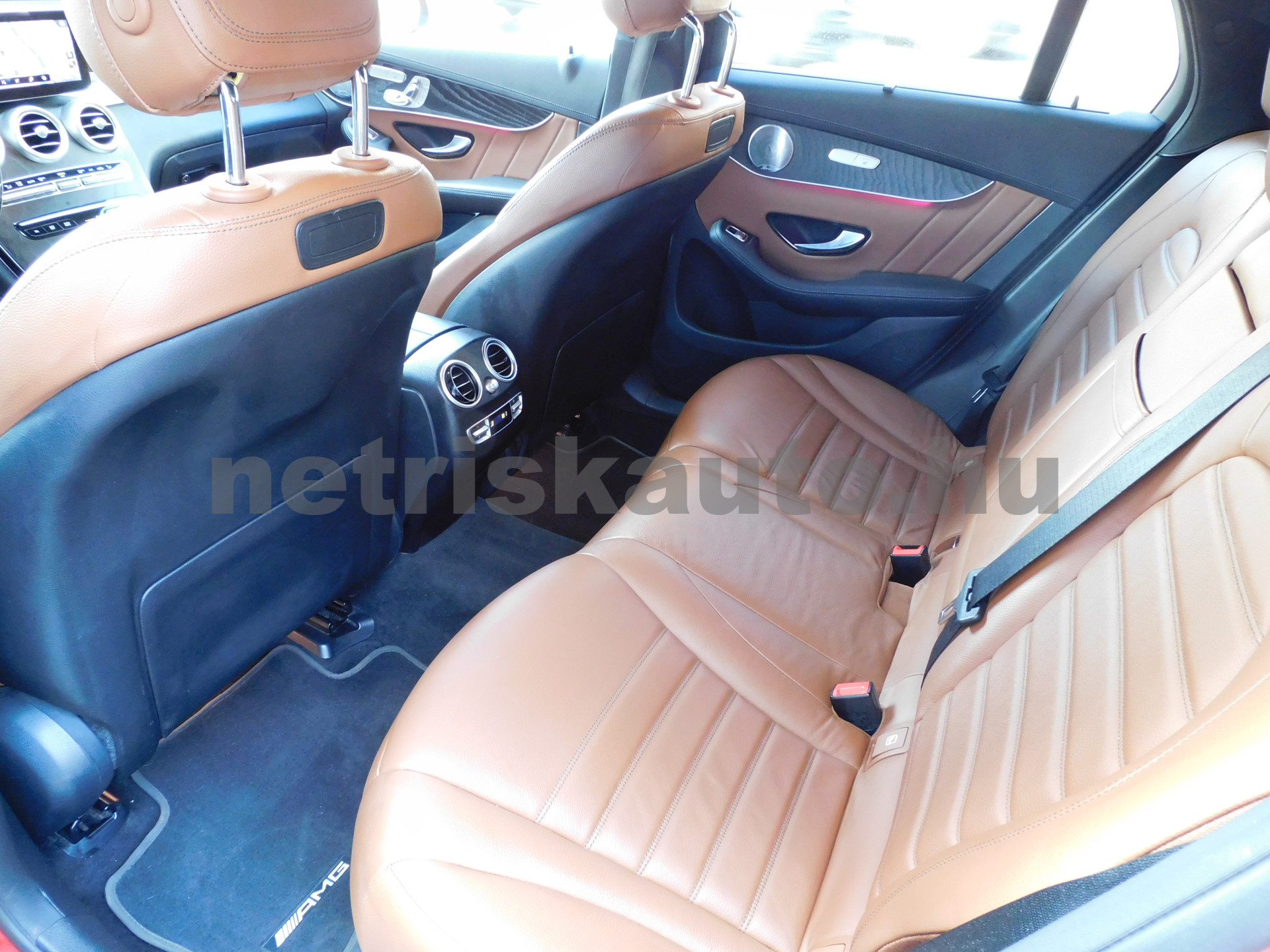 MERCEDES-BENZ GLC-osztály GLC 200 4Matic EQ Boost 9G-TRONIC személygépkocsi - 1991cm3 Hybrid 121240 9/12