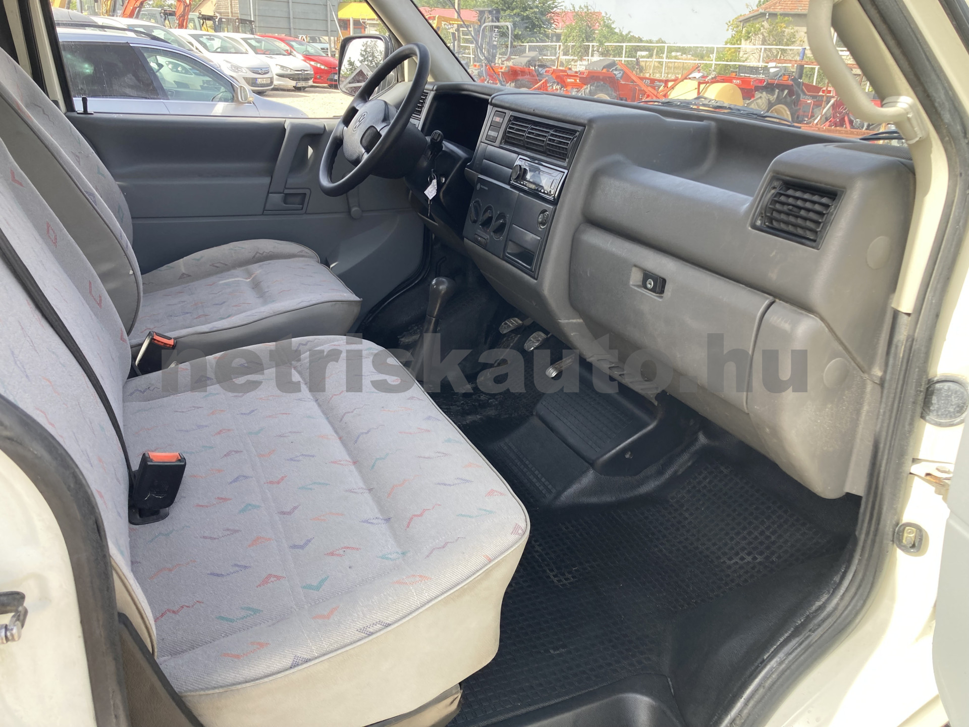 VW Transporter 2.4 7DM 1Z2 F tehergépkocsi 3,5t össztömegig - 2370cm3 Diesel 121554 8/9