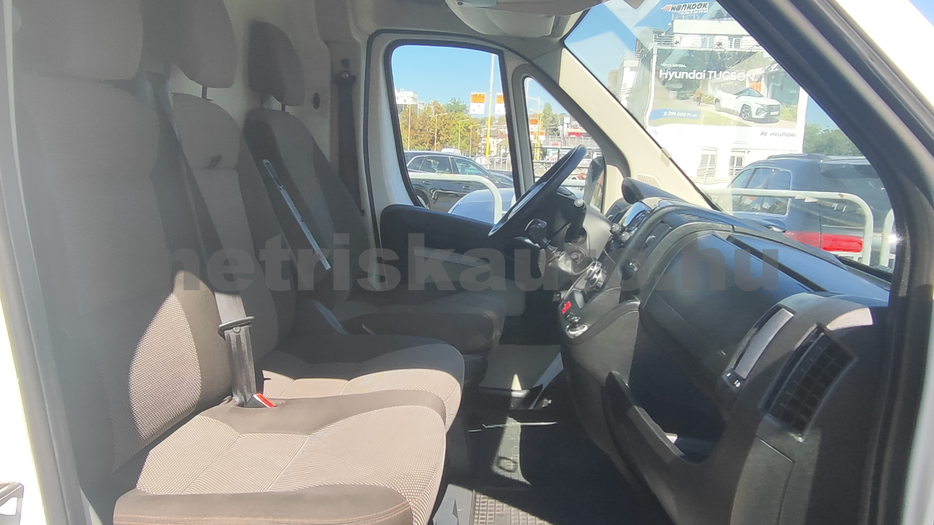 PEUGEOT Boxer 2.0 BHDI 350 FT L2H2 Access E6 tehergépkocsi 3,5t össztömegig - 1997cm3 Diesel 121575 8/12