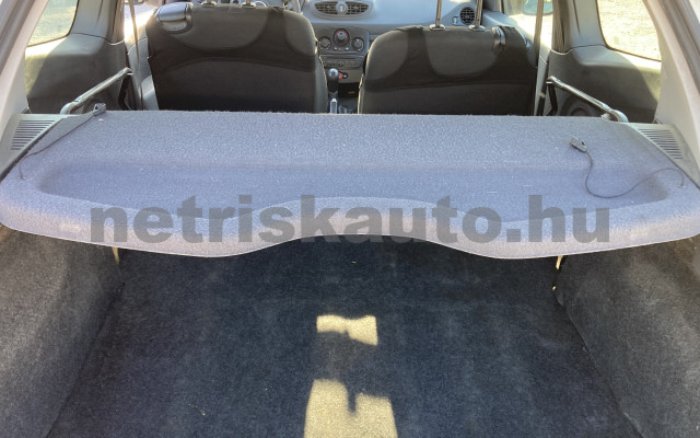 RENAULT Clio CLIO III 1.5 dCi Société GYORSAN ELVIHET tehergépkocsi 3,5t össztömegig - 1461cm3 Diesel 121605 8/8
