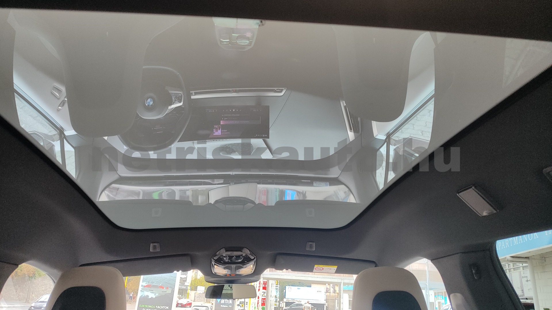 BMW iX iX xDrive60 109,1kWh személygépkocsi - cm3 Kizárólag elektromos 121571 7/12