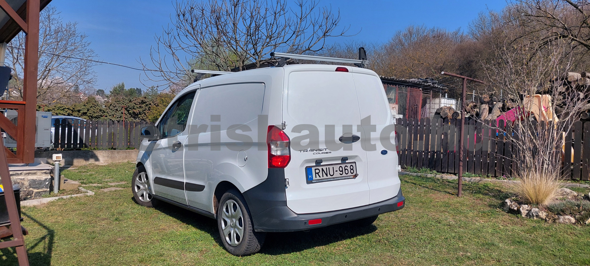 FORD Courier 1.5 TDCi Transit Trend S&S tehergépkocsi 3,5t össztömegig - 1498cm3 Diesel 121435 4/6