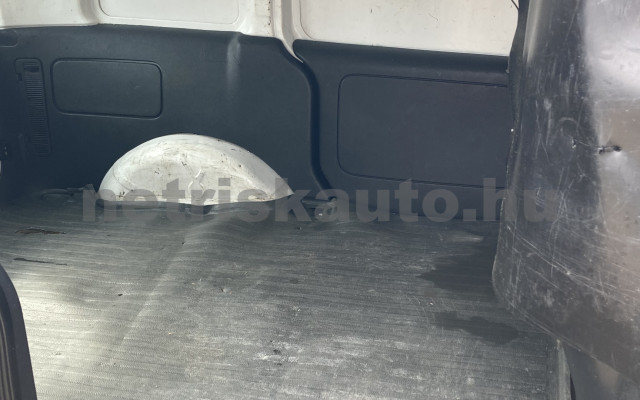 OPEL Combo 1.3 CDTI Business tehergépkocsi 3,5t össztömegig - 1248cm3 Diesel 120198 8/9