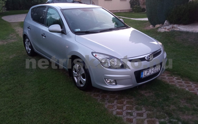 HYUNDAI i30 1.4 DOHC SUN személygépkocsi - 1396cm3 Benzin 120137 2/6