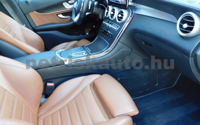 MERCEDES-BENZ GLC-osztály GLC 200 4Matic EQ Boost 9G-TRONIC személygépkocsi - 1991cm3 Hybrid 121240 9/12