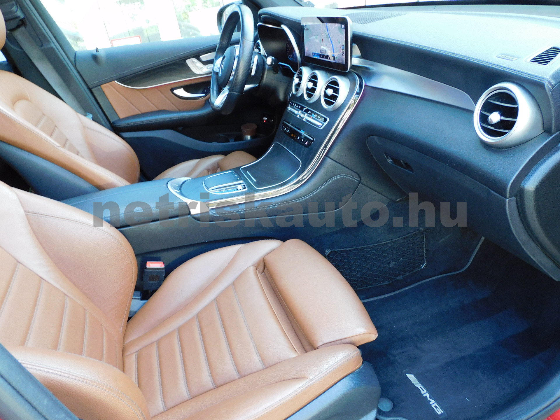 MERCEDES-BENZ GLC-osztály GLC 200 4Matic EQ Boost 9G-TRONIC személygépkocsi - 1991cm3 Hybrid 121240 7/12