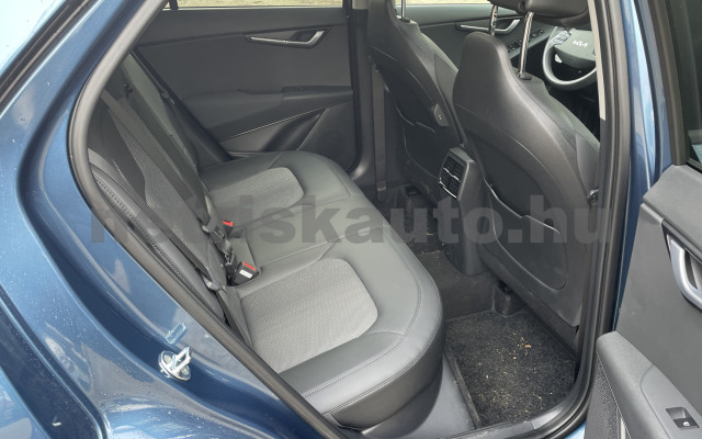 KIA Niro 1.6 GDI Platinum DCT személygépkocsi - 1580cm3 Hybrid 120258 9/11