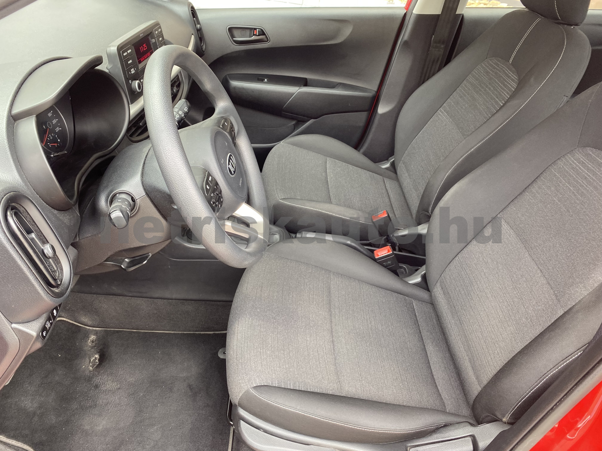KIA Picanto 1.0 DPI Silver személygépkocsi - 998cm3 Benzin 121531 5/12