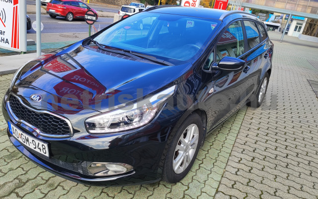 KIA Carens személygépkocsi - 1396cm3 Diesel 121299 11/12
