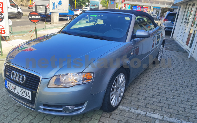 AUDI A4 2.0 PD TDI DPF személygépkocsi - 1968cm3 Diesel 121494 10/12