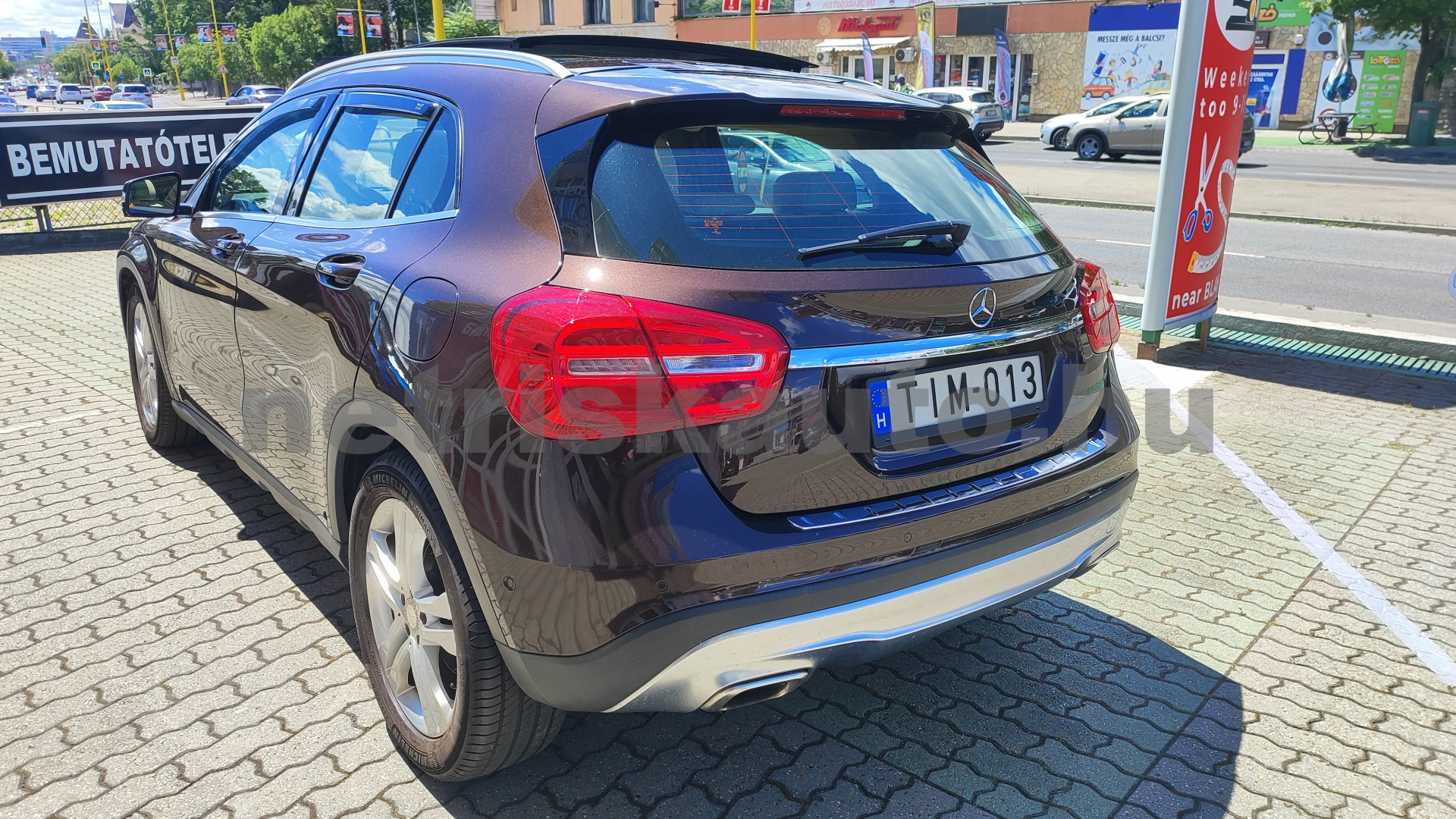 MERCEDES-BENZ GLA-osztály GLA 200 AMG Sport 7G-DCT személygépkocsi - 1595cm3 Benzin 121506 2/12