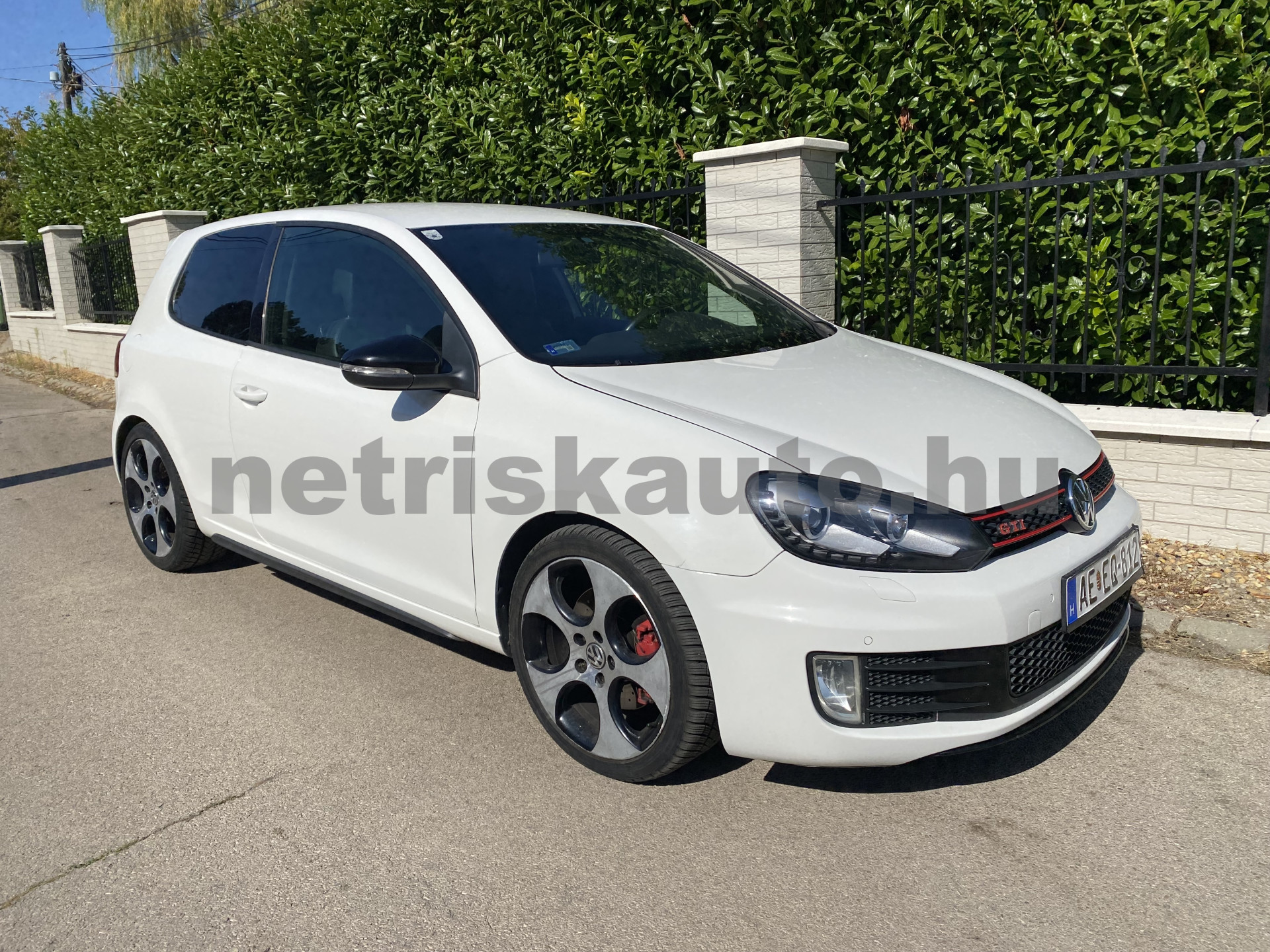 VW Golf 2.0 TSI GTI személygépkocsi - 1984cm3 Benzin 121577 1/12