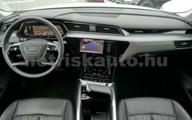 AUDI e-tron személygépkocsi - cm3 Kizárólag elektromos 117154 4/7