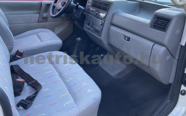 VW Transporter 1.9 7DM 1H2 F tehergépkocsi 3,5t össztömegig - 1896cm3 Diesel 120479 8/9