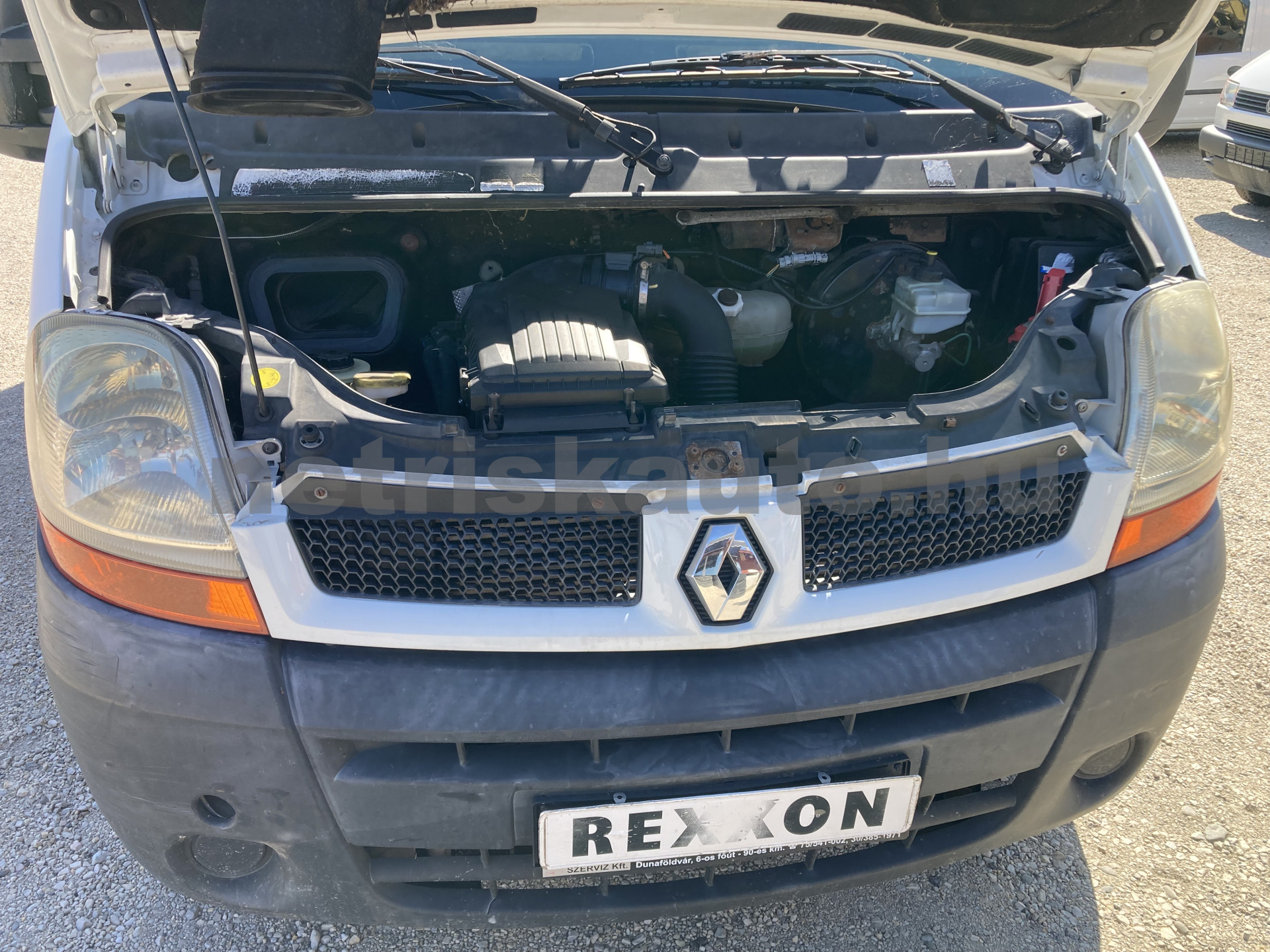 RENAULT Master 3.0 dCi L2H1 tehergépkocsi 3,5t össztömegig - 2953cm3 Diesel 121573 6/8