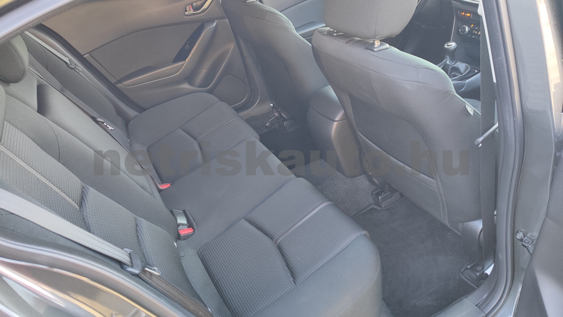 MAZDA Mazda 3 2.2 D Challenge személygépkocsi - 2191cm3 Diesel 121376 10/12