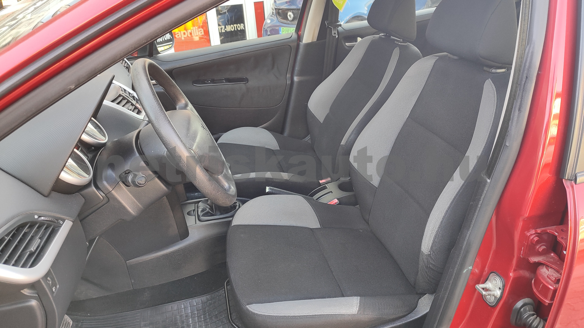PEUGEOT 207 1.4 HDi Trendy személygépkocsi - 1398cm3 Diesel 121480 5/12