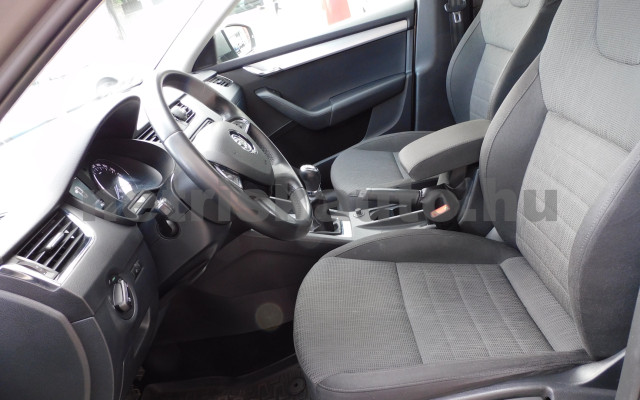SKODA Octavia 1.4 TSI Elegance személygépkocsi - 1395cm3 Benzin 120188 5/12