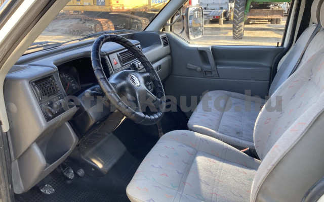 VW Transporter 2.5 7DM 1T2 tehergépkocsi 3,5t össztömegig - 2461cm3 Diesel 120044 7/9
