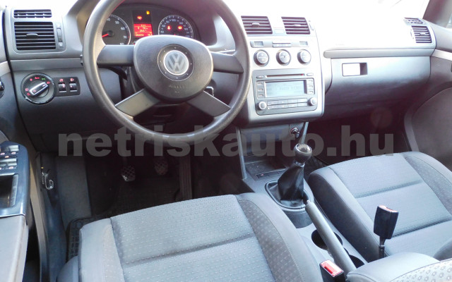 VW Touran 1.6 FSI Trendline személygépkocsi - 1598cm3 Benzin 120218 6/12
