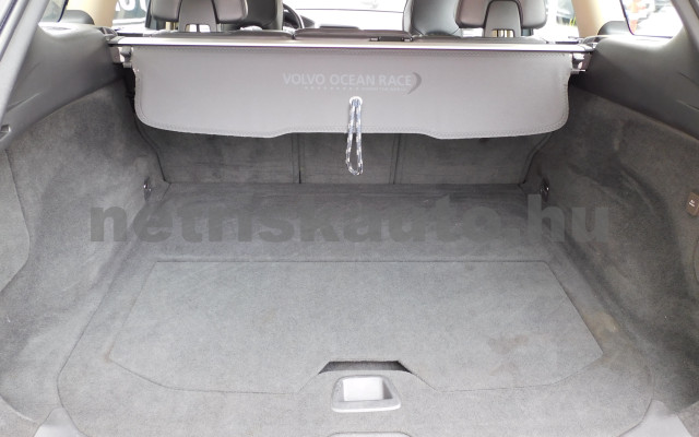 VOLVO XC60 2.4 D [D4] Ocean Race személygépkocsi - 2400cm3 Diesel 120327 11/12