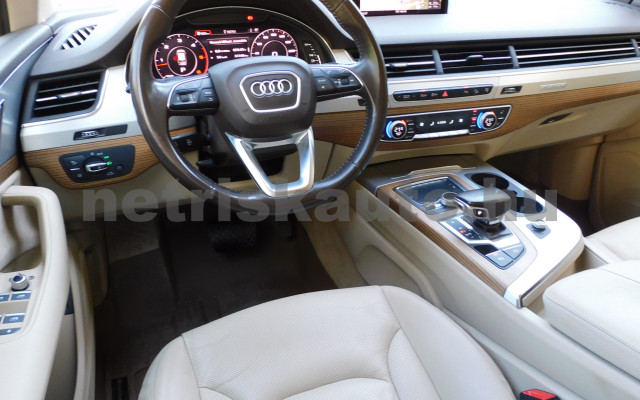AUDI Q7 3.0 V6 TDI quattro tiptronic személygépkocsi - 2967cm3 Diesel 121140 6/12