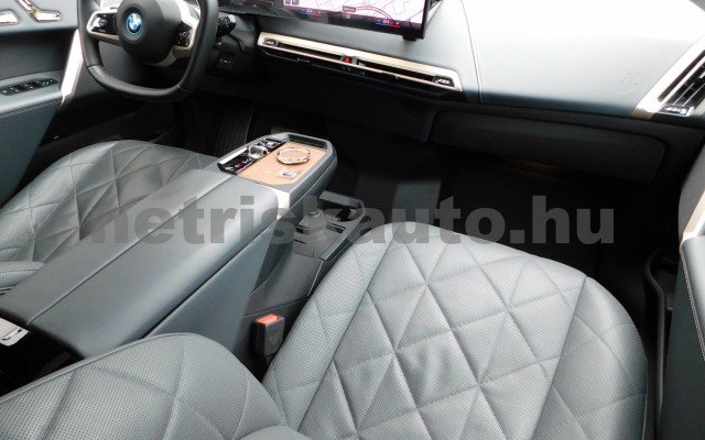 BMW iX iX xDrive50 személygépkocsi - cm3 Kizárólag elektromos 119865 9/12