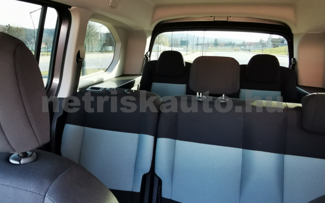 CITROEN Berlingo 1.2 PureTech Feel S&S XL (7sz.) E6. személygépkocsi - 1199cm3 Benzin 120106 3/12