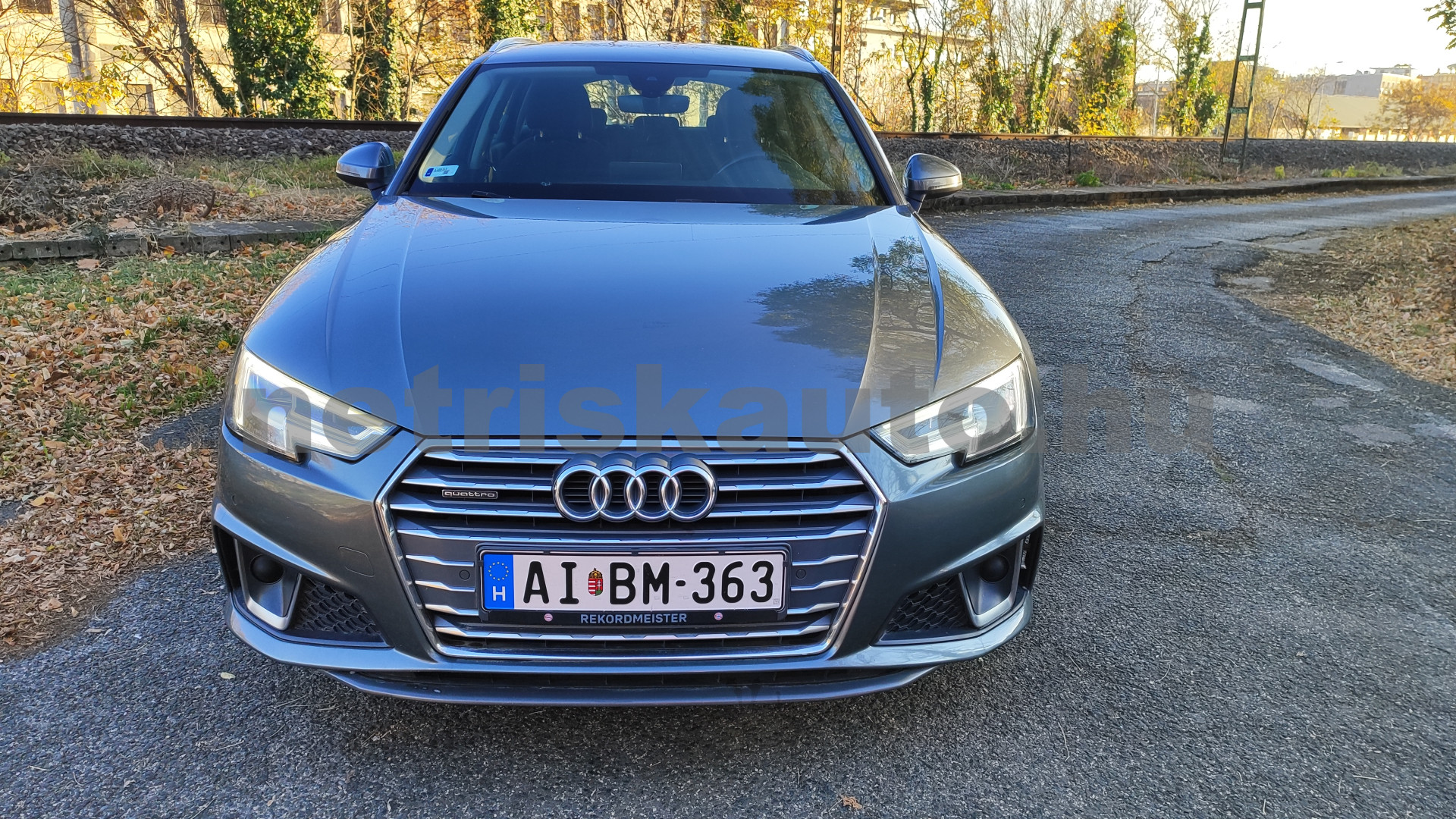 AUDI A4 40 TDI S line quattro S-tronic személygépkocsi - 1968cm3 Diesel 121040 3/12