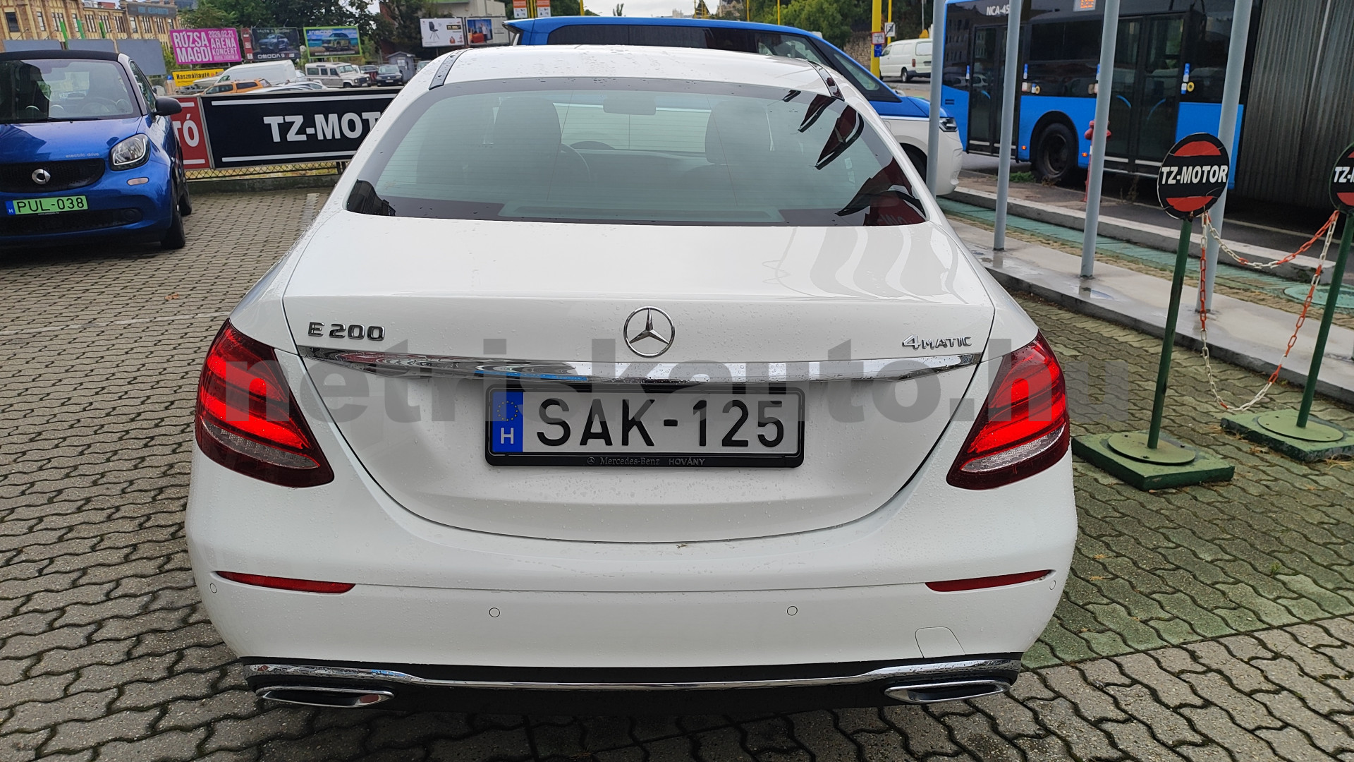 MERCEDES-BENZ E-osztály E 200 4Matic 9G-TRONIC EQ Boost személygépkocsi - 1991cm3 Hybrid 121274 5/12