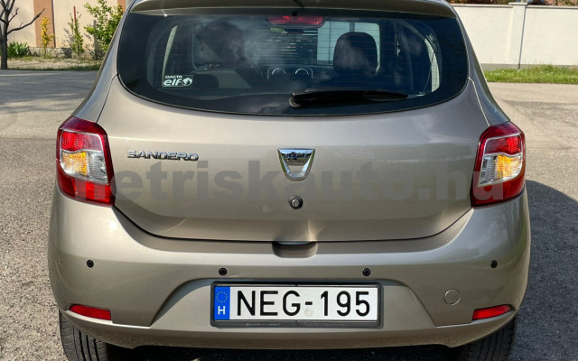 DACIA Sandero 1.2 Arctic személygépkocsi - 1149cm3 Benzin 120155 9/38