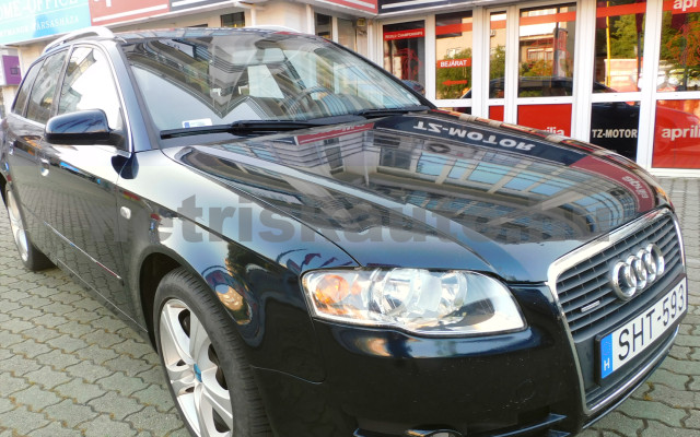 AUDI A4 3.0 V6 TDI DPF quattro tiptronic személygépkocsi - 2976cm3 Diesel 121188 2/12