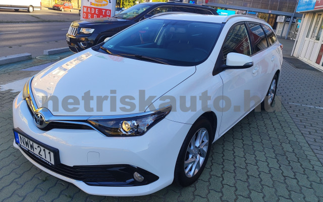 TOYOTA Auris 1.6 Active Comfort személygépkocsi - 1598cm3 Benzin 121525 11/12