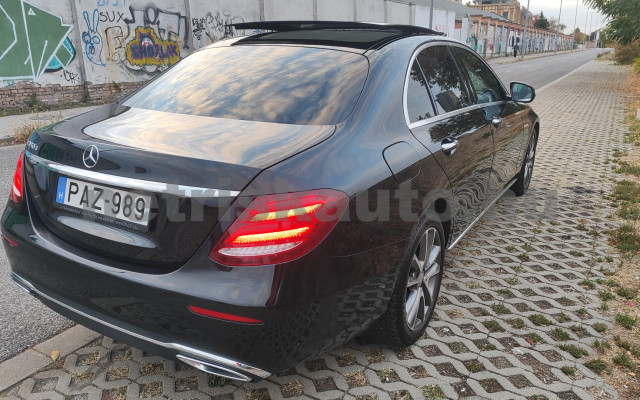 MERCEDES-BENZ E-osztály E 350 d 9G-TRONIC személygépkocsi - 2987cm3 Diesel 121623 2/12