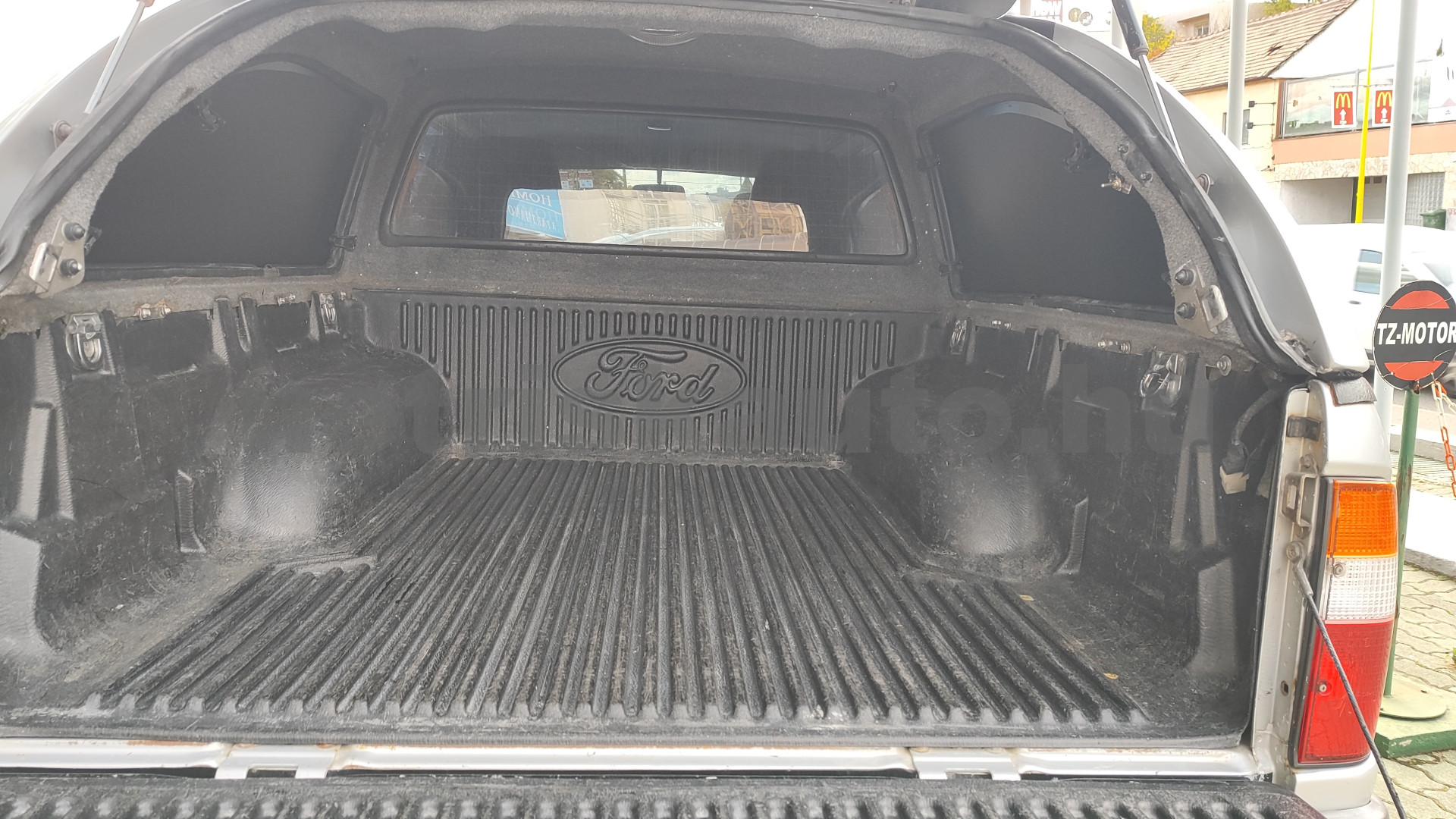 FORD Ranger 2.5 TD 4x4 tehergépkocsi 3,5t össztömegig - 2498cm3 Diesel 121302 10/12