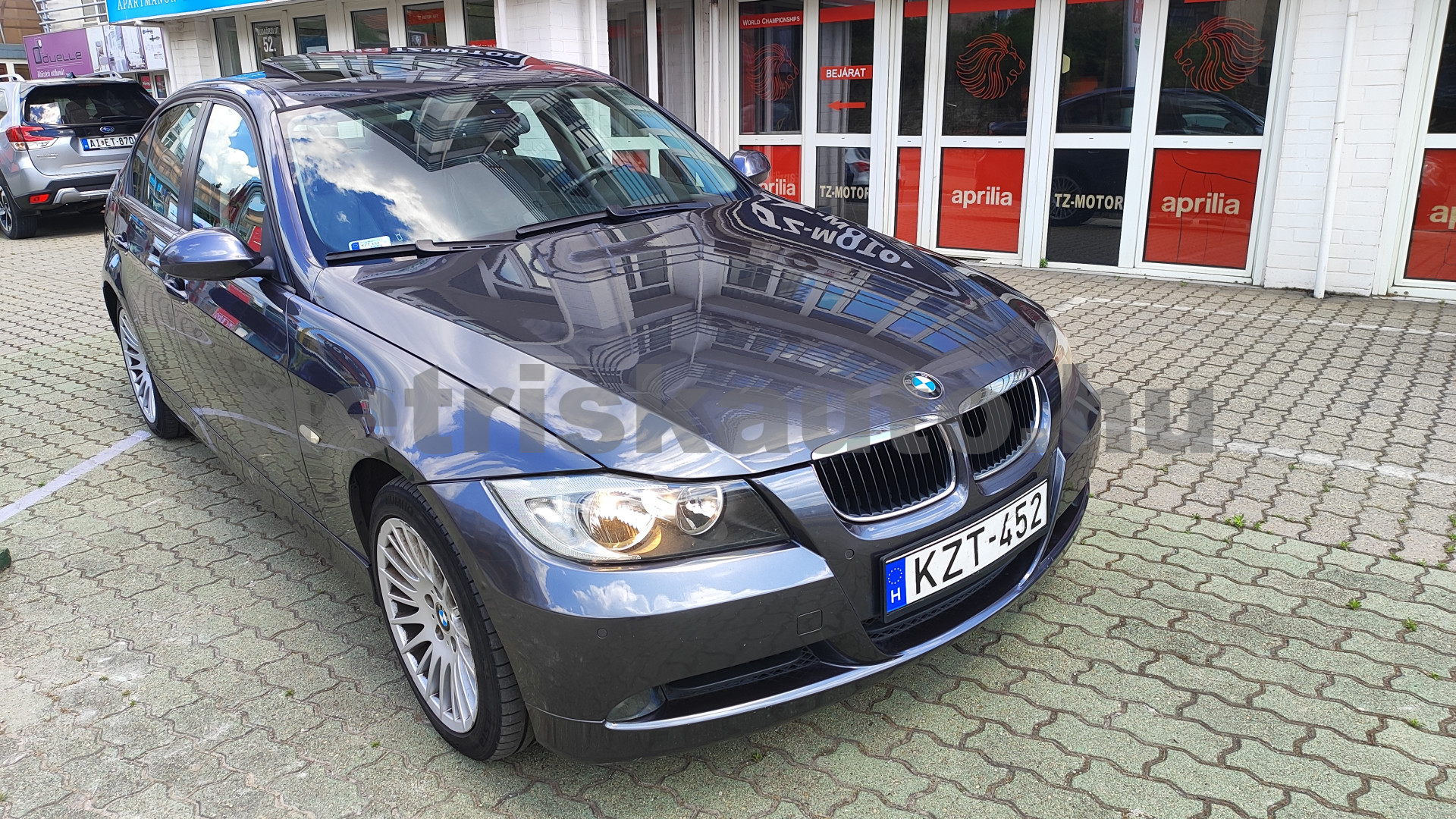 BMW 3-as sorozat 320d Aut. személygépkocsi - 1995cm3 Diesel 121490 1/12