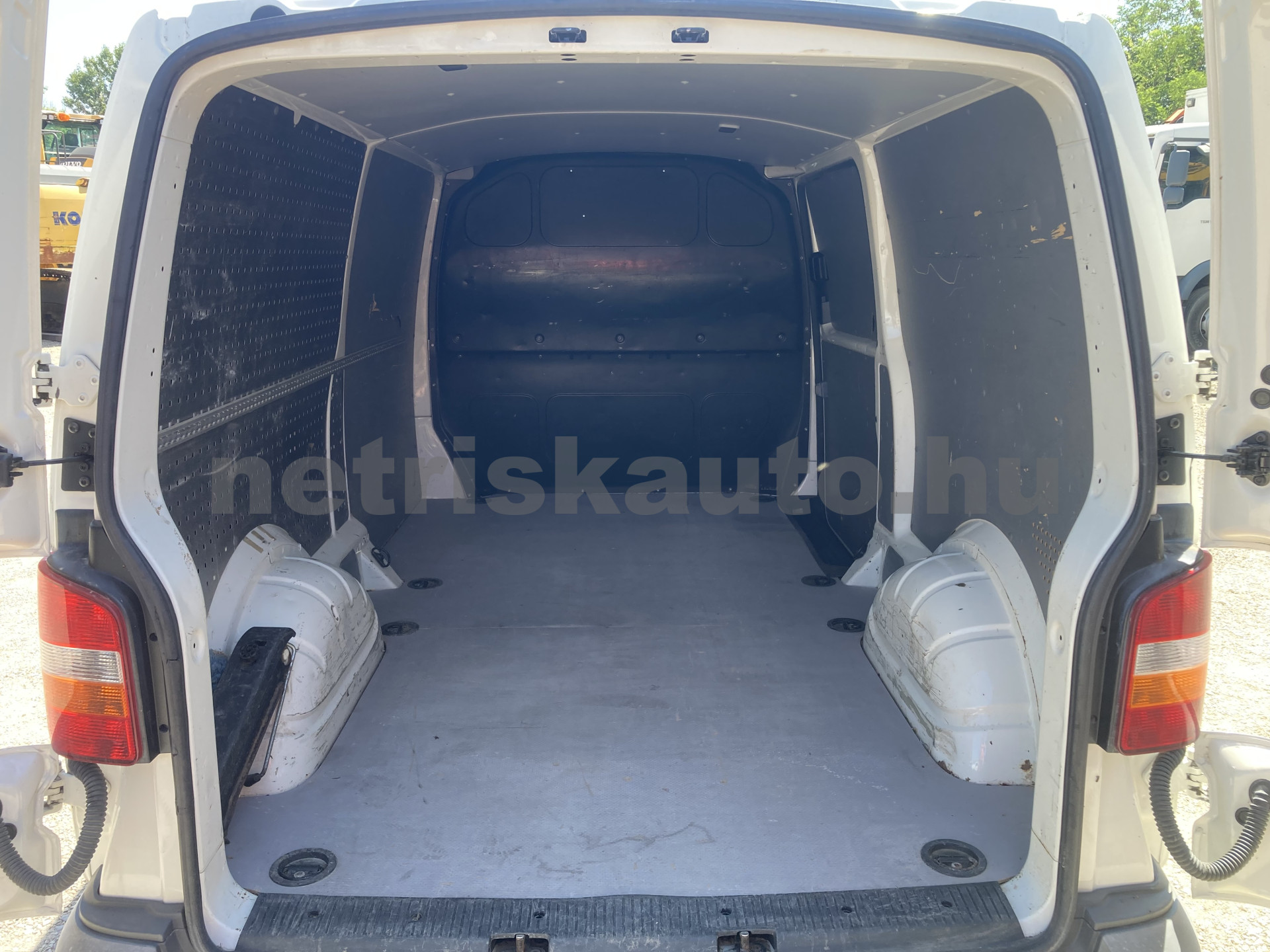 VW Transporter 2.5 TDI tehergépkocsi 3,5t össztömegig - 2461cm3 Diesel 120884 6/9